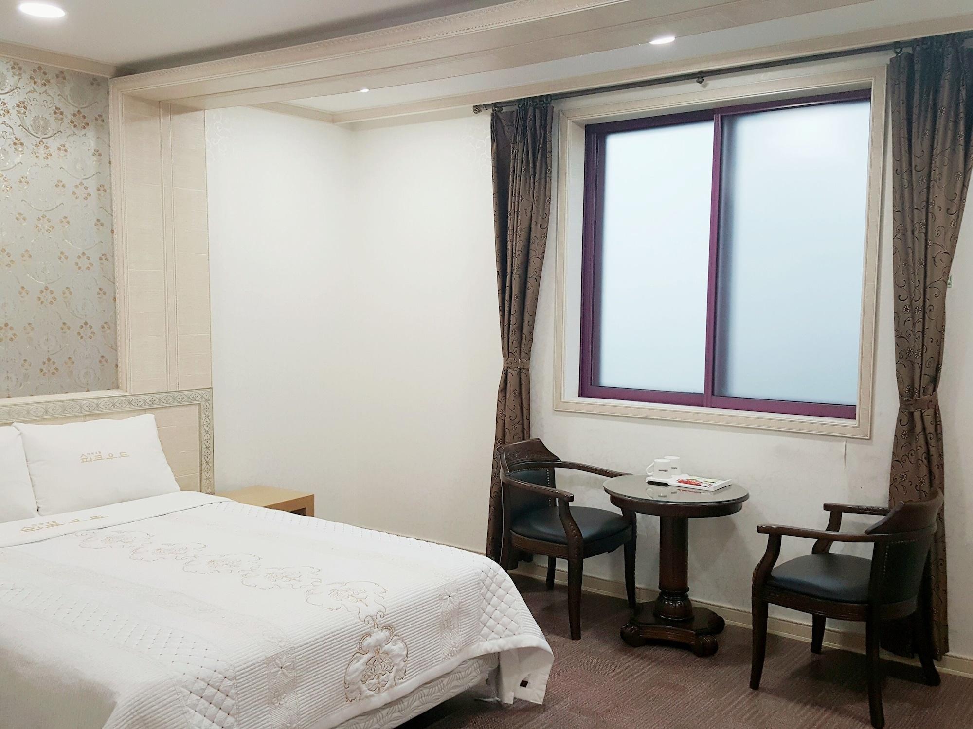 Hotel Parkwood Incheon Airport Exterior photo